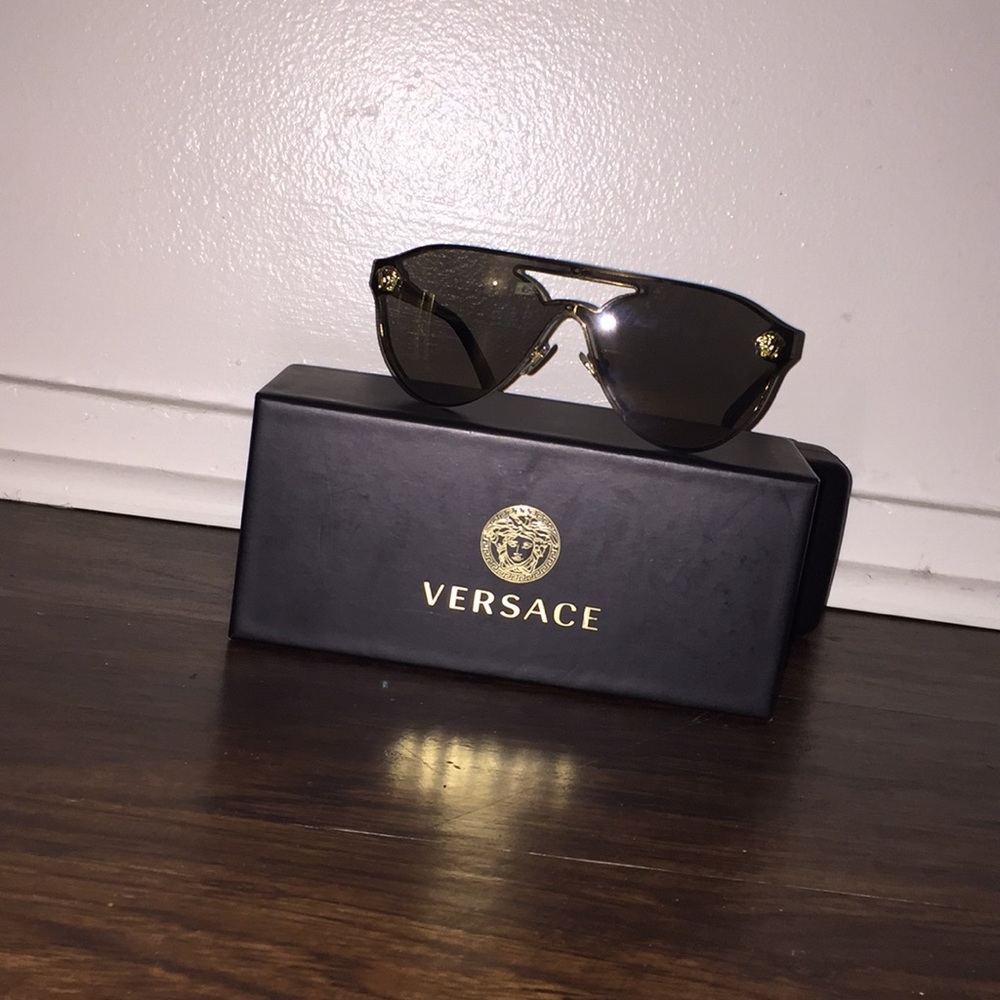 Versace sun glasses